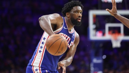 开云app-场均23.5分7.1篮板！明天76人客战猛龙 恩比德出战成疑